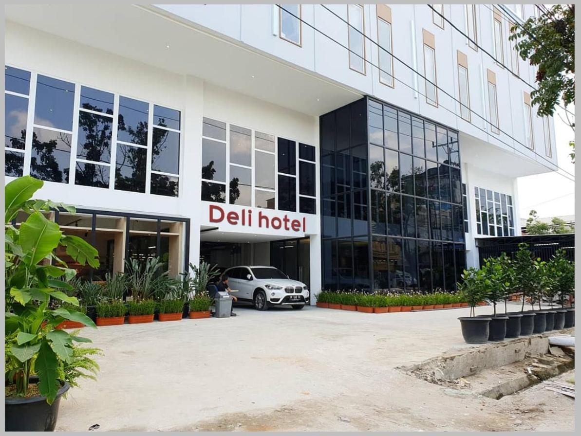 Deli Hotel Medan Exteriör bild